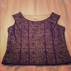 Crop top and skirt😮